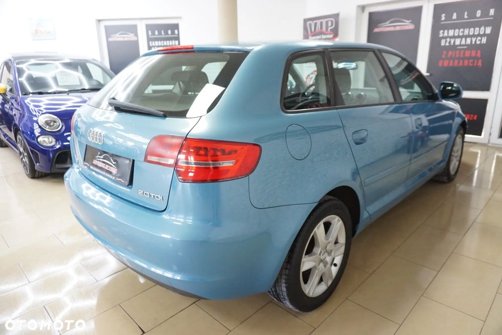 Audi A3 Sportback 2.0 TDI DPF Ambiente - 10