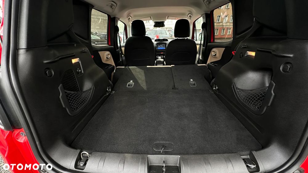 Jeep Renegade - 12