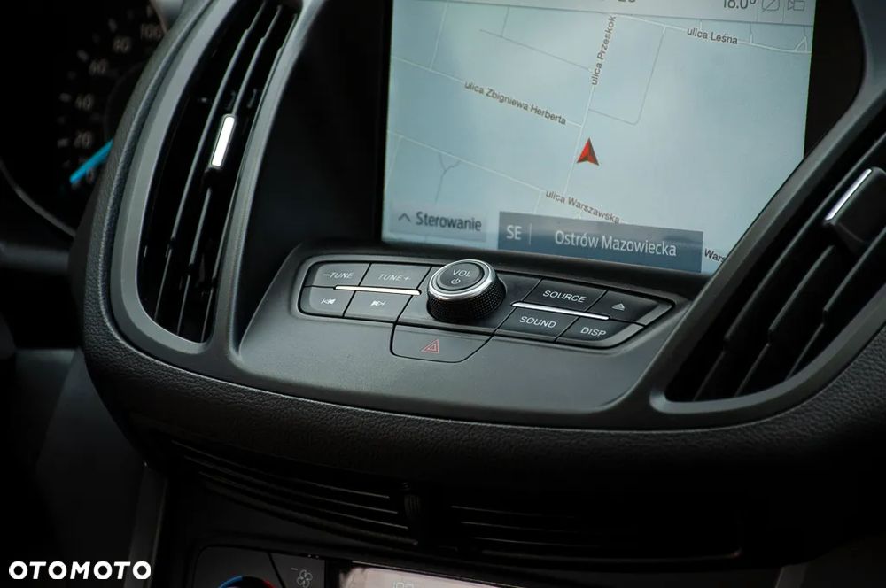 Ford Kuga 1.5 EcoBoost 4x4 Titanium - 11