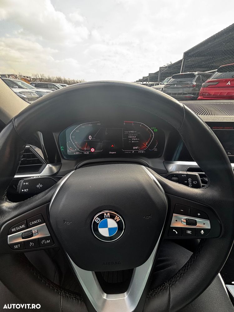 BMW Seria 3 320d xDrive AT - 7