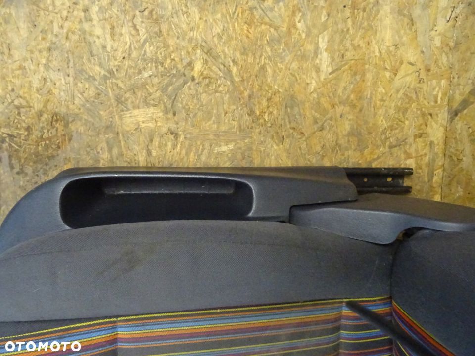 FOTEL FOTELE KANAPA VW FOX HB 3D NR322 - 6