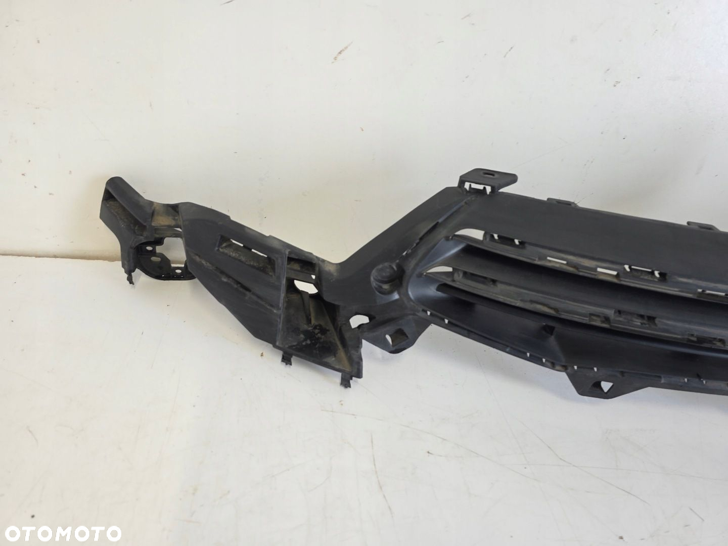 Grill atrapa zderzaka przód CITROEN C4 II 10- - 2