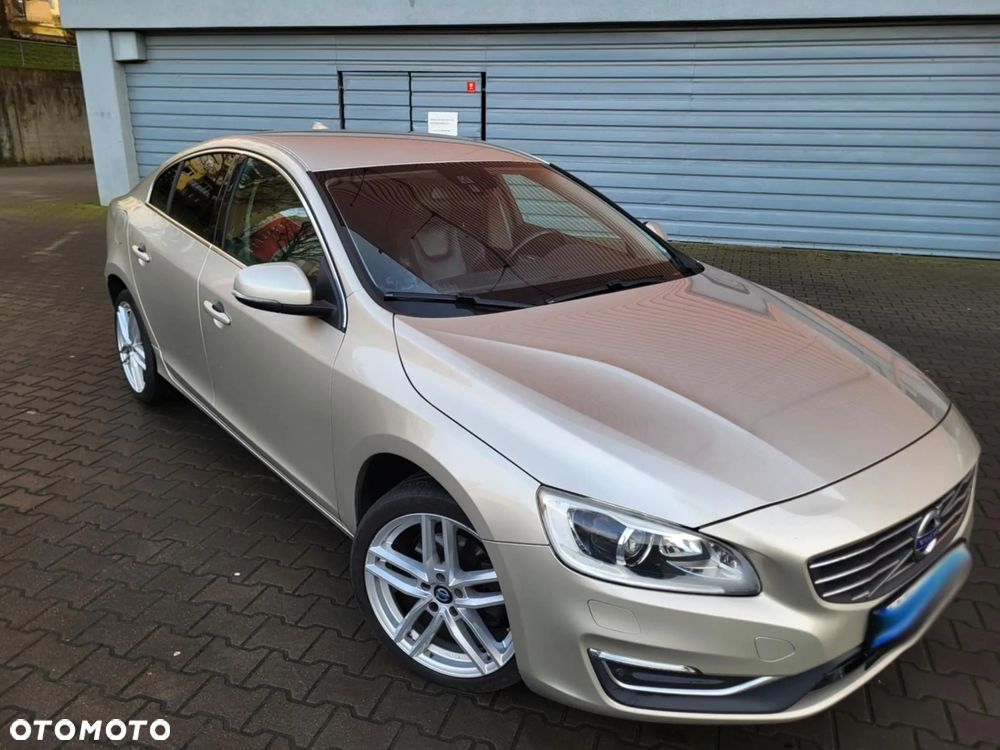 Volvo S60 D3 Momentum - 13