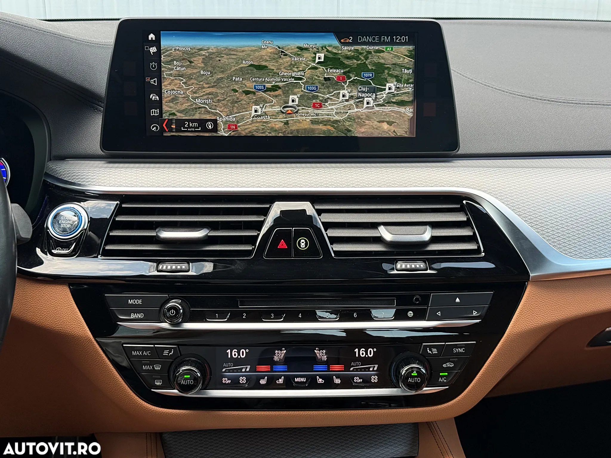 BMW Seria 5 550i xDrive - 17