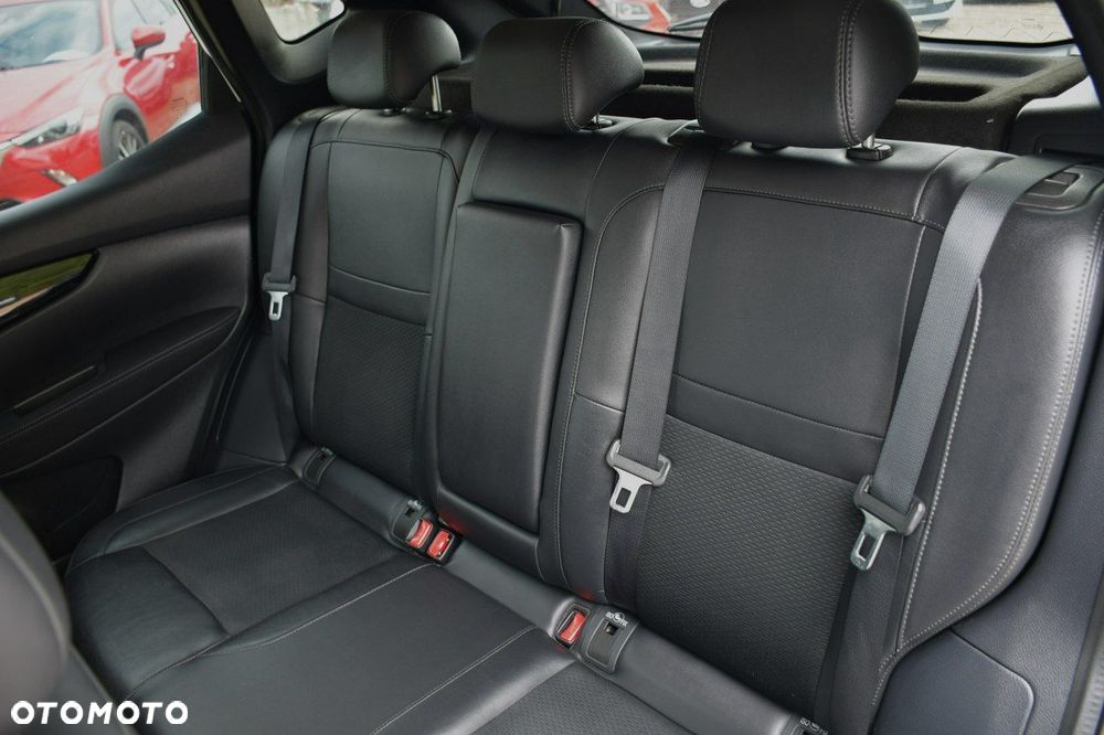 Nissan Qashqai 1.5 dCi Tekna - 16