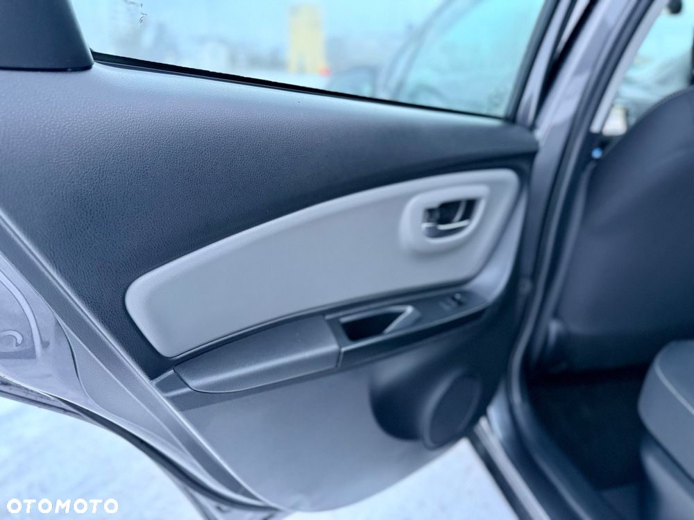Toyota Yaris - 7