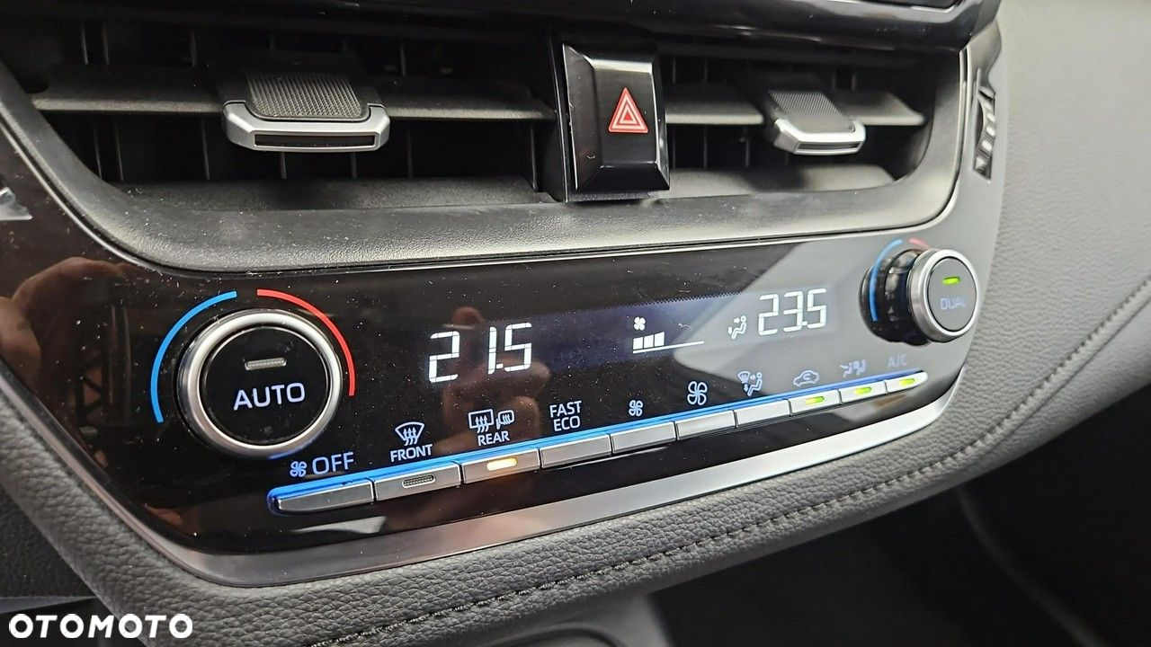 Toyota Corolla 1.5 Comfort - 19