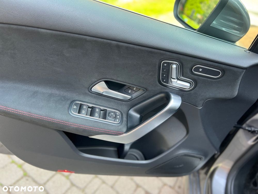 Mercedes-Benz Klasa A 200 AMG Line 7G-DCT - 7