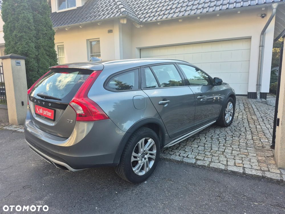 Volvo V60 Cross Country D3 Momentum - 21
