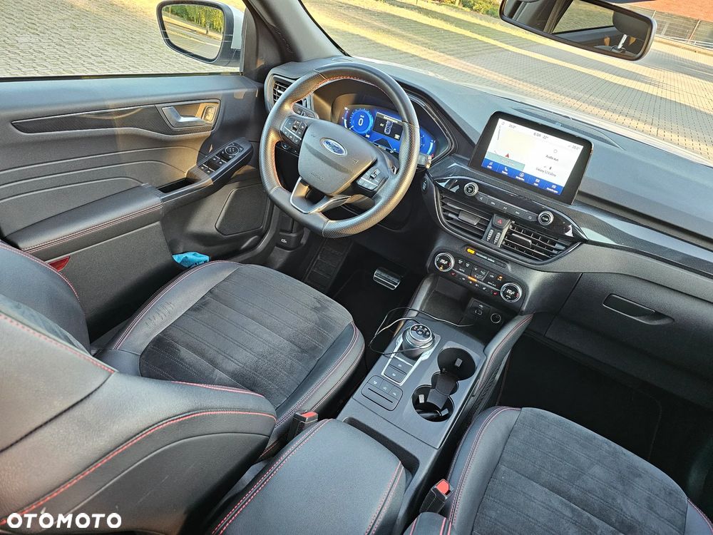Ford Kuga - 16
