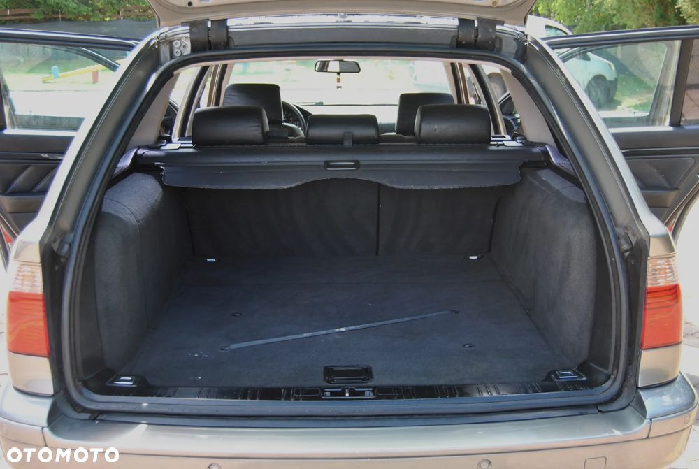 BMW Seria 5 - 13