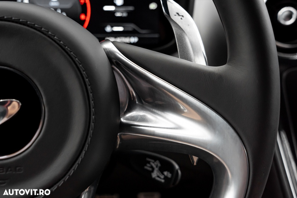 McLaren GT - 31
