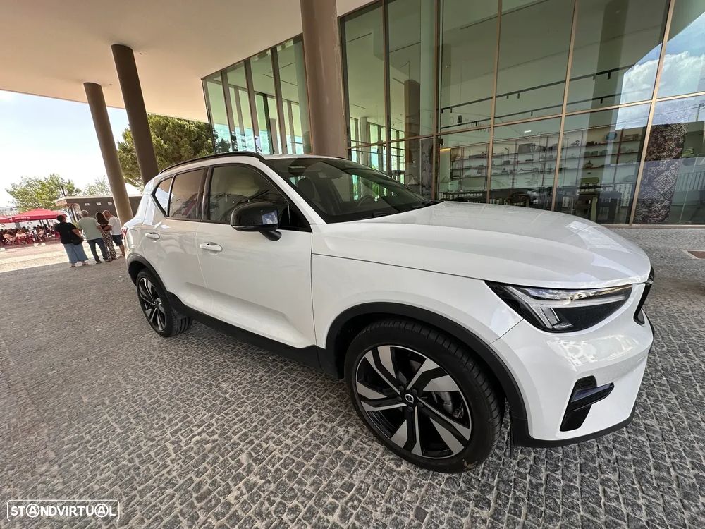 Volvo C40 Recharge Core - 1