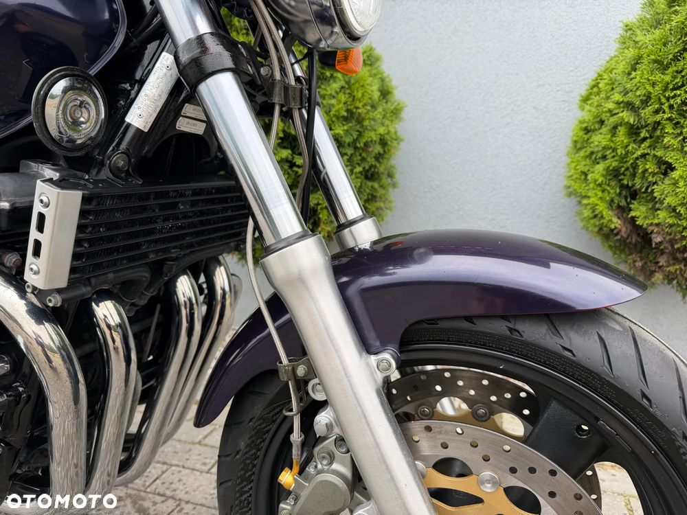 Yamaha XJR - 14