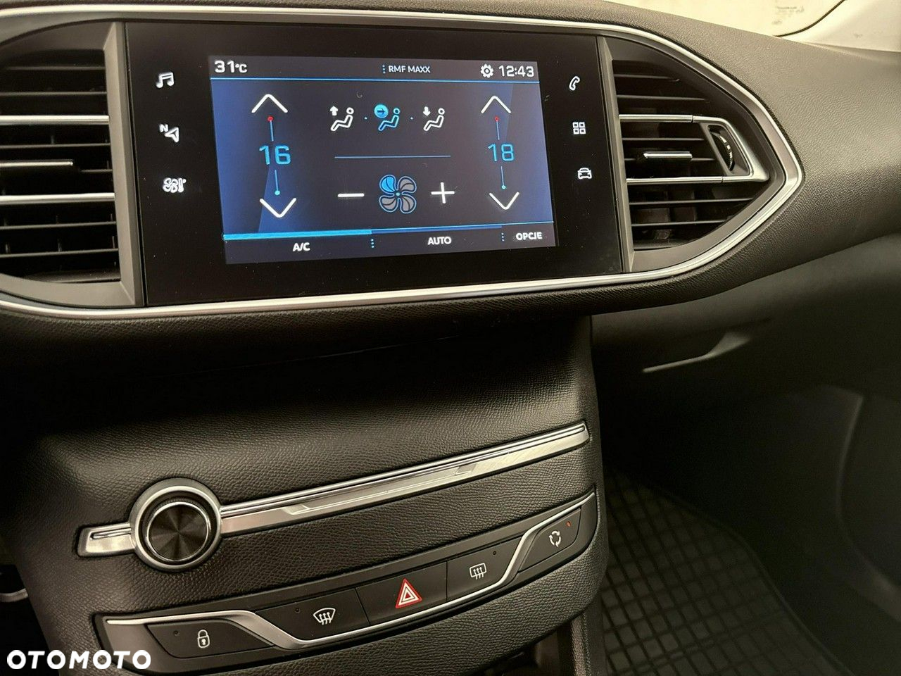 Peugeot 308 - 21