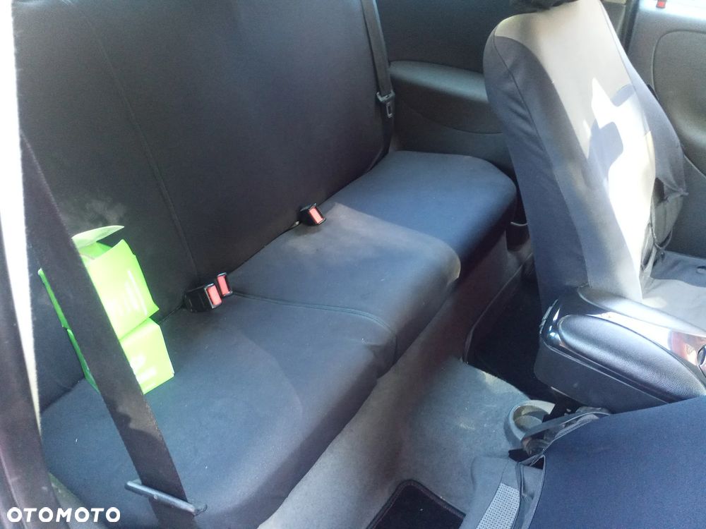 Opel Corsa 1.2 16V - 2