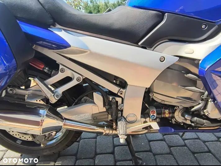 Yamaha FJR - 4
