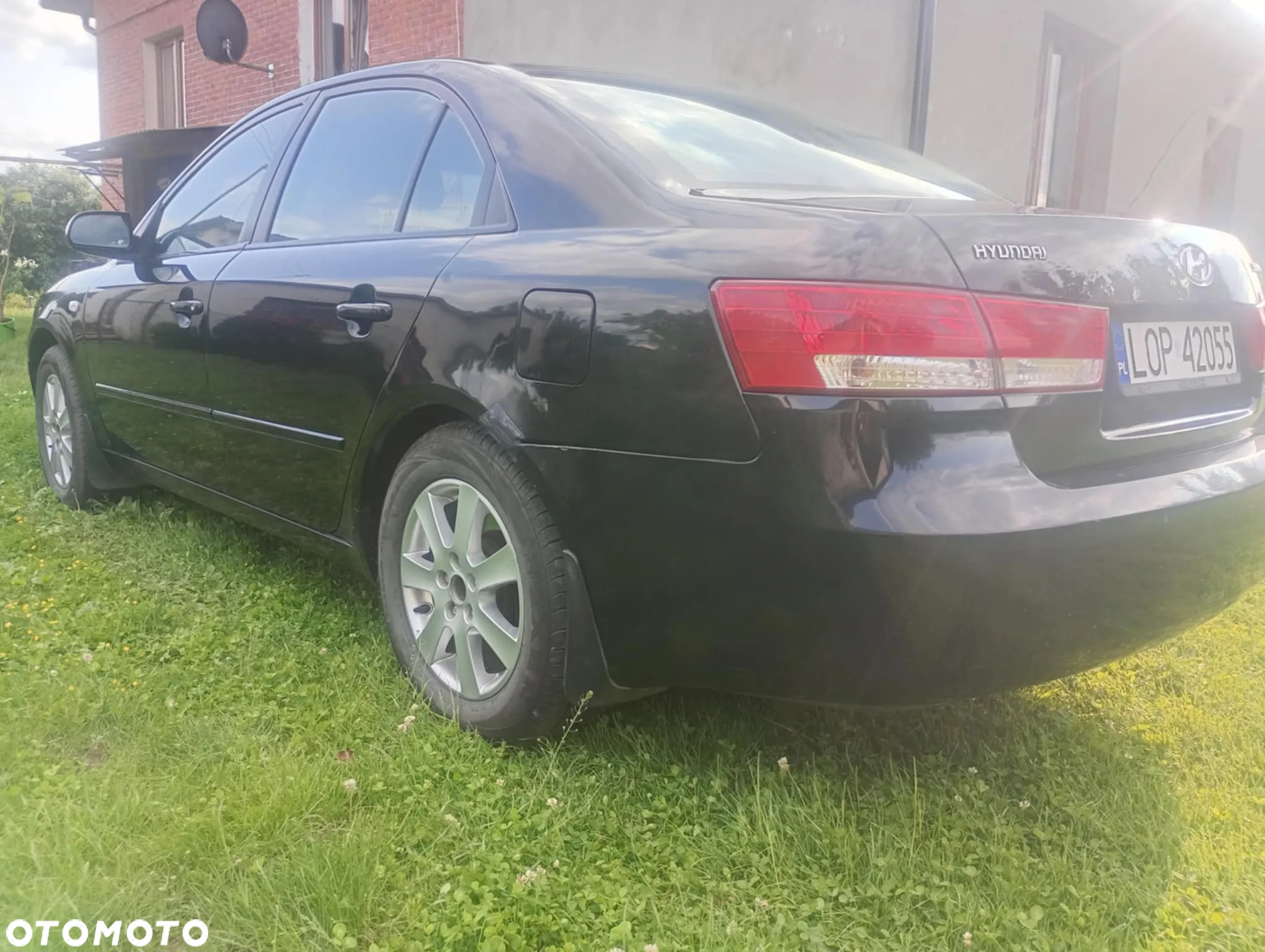 Hyundai Sonata - 4