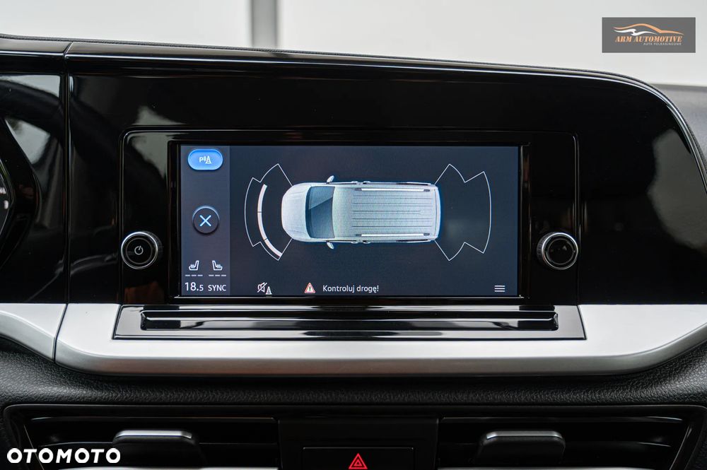 Ford Tourneo Connect 2.0 EcoBlue Titanium - 13