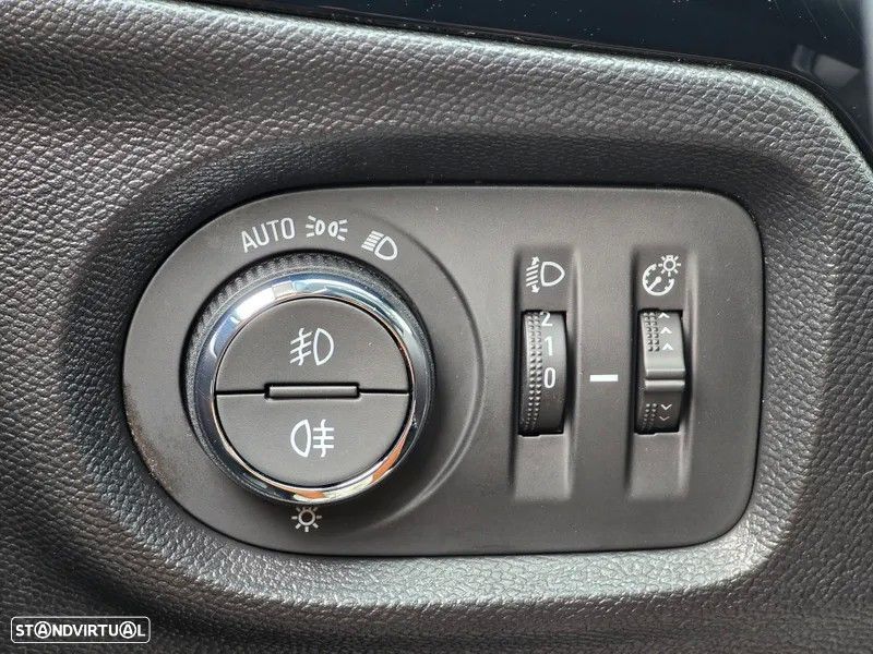 Opel Corsa 1.2 T Elegance - 24