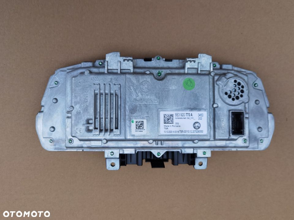 Skoda Octavia 5E wyświetlacz licznik led 5E3920770A - 3