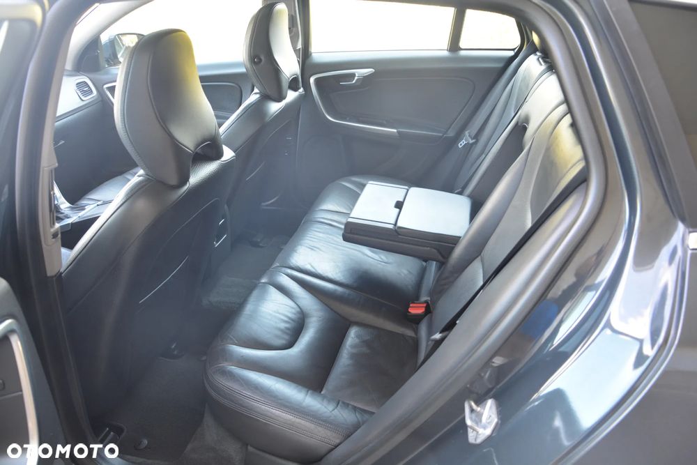 Volvo V60 - 18
