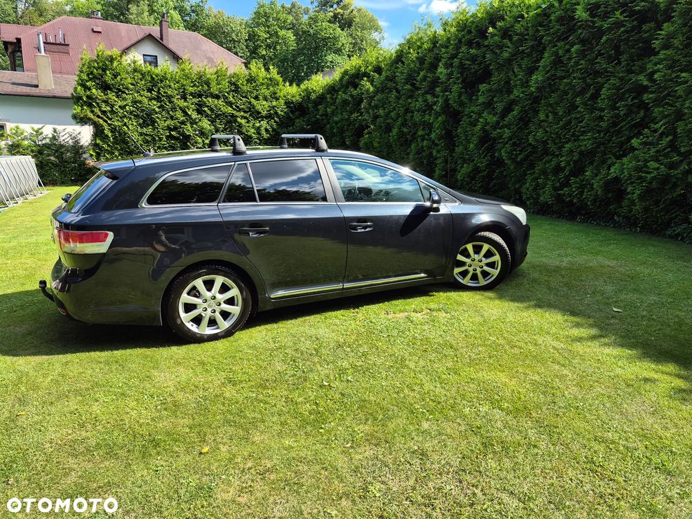 Toyota Avensis 2.0 D-4D Sol plus - 4