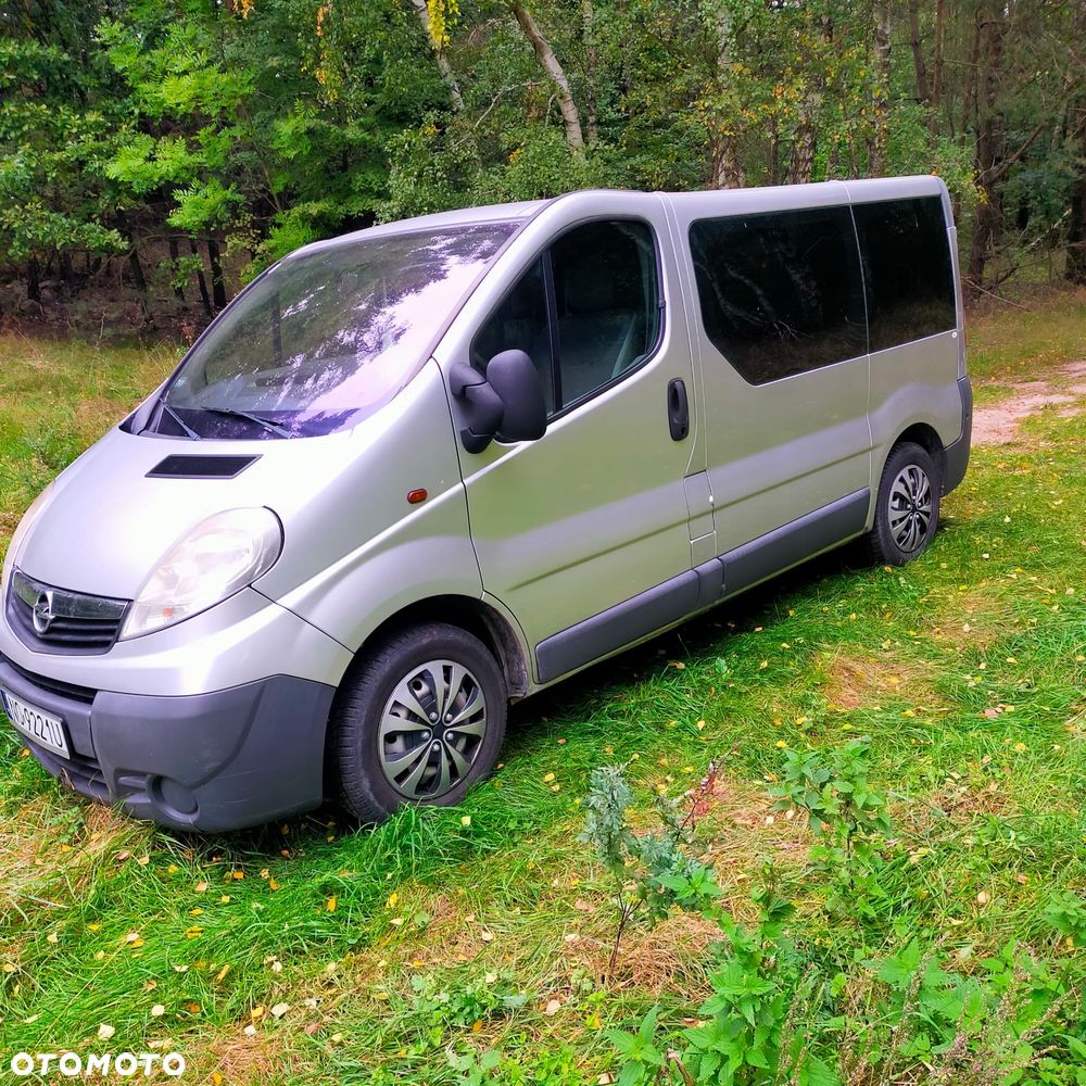 Opel Vivaro - 1