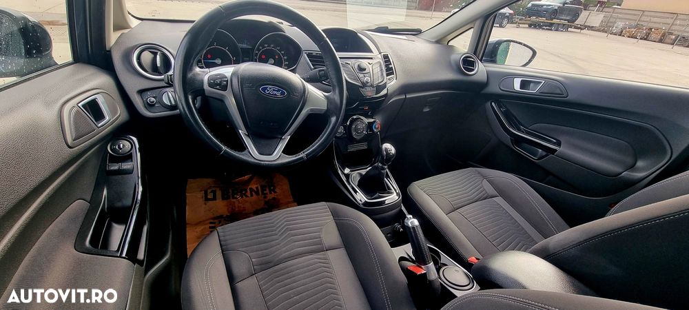 Volkswagen Tiguan - 6