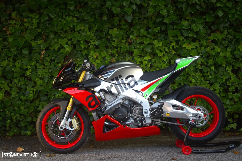 Aprilia Tuono V4 Track day - 2
