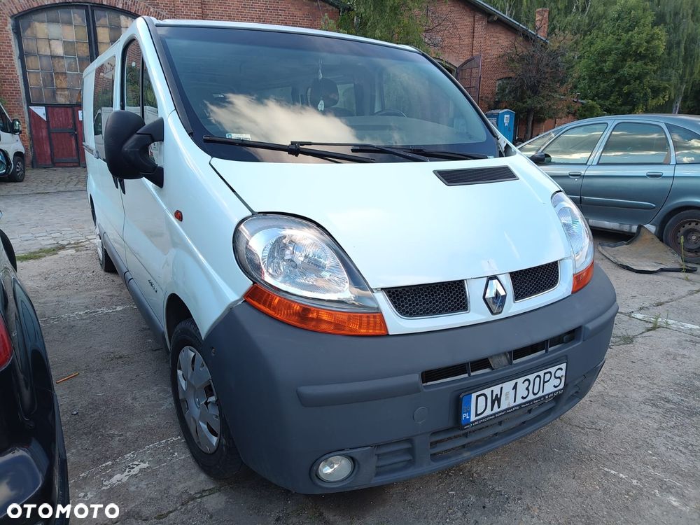 Renault Trafic - 1