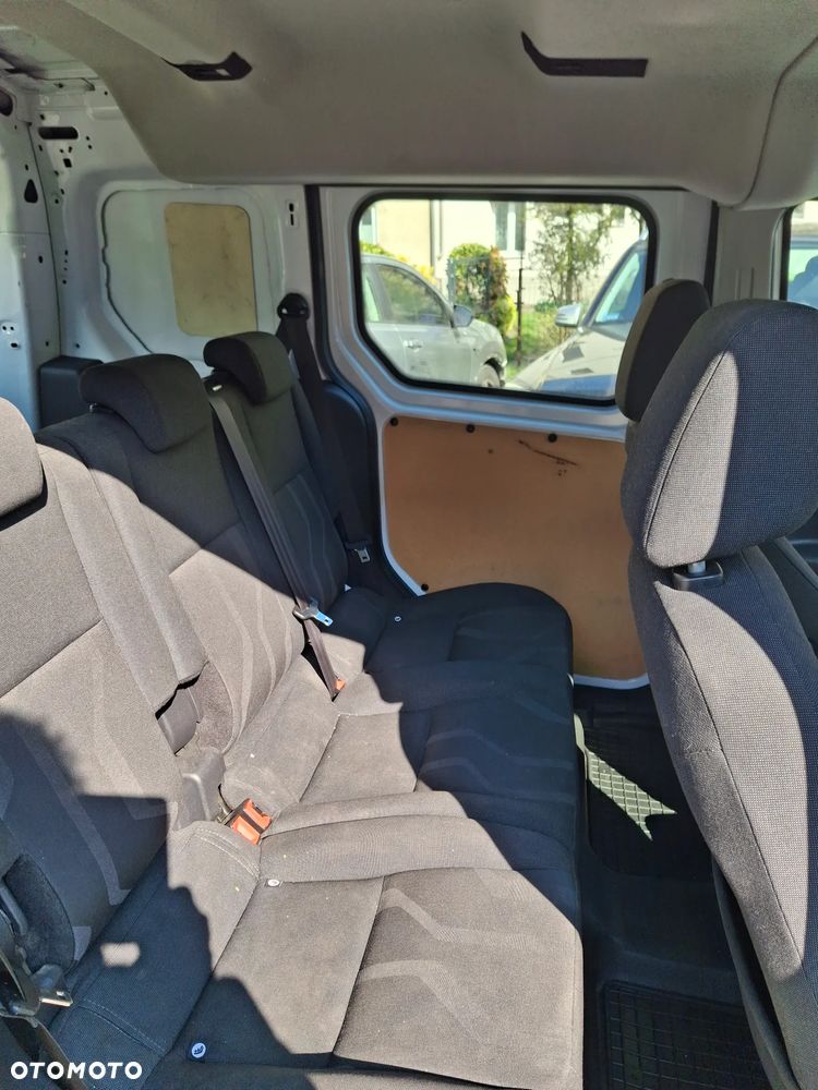 Ford Transit Connect - 7