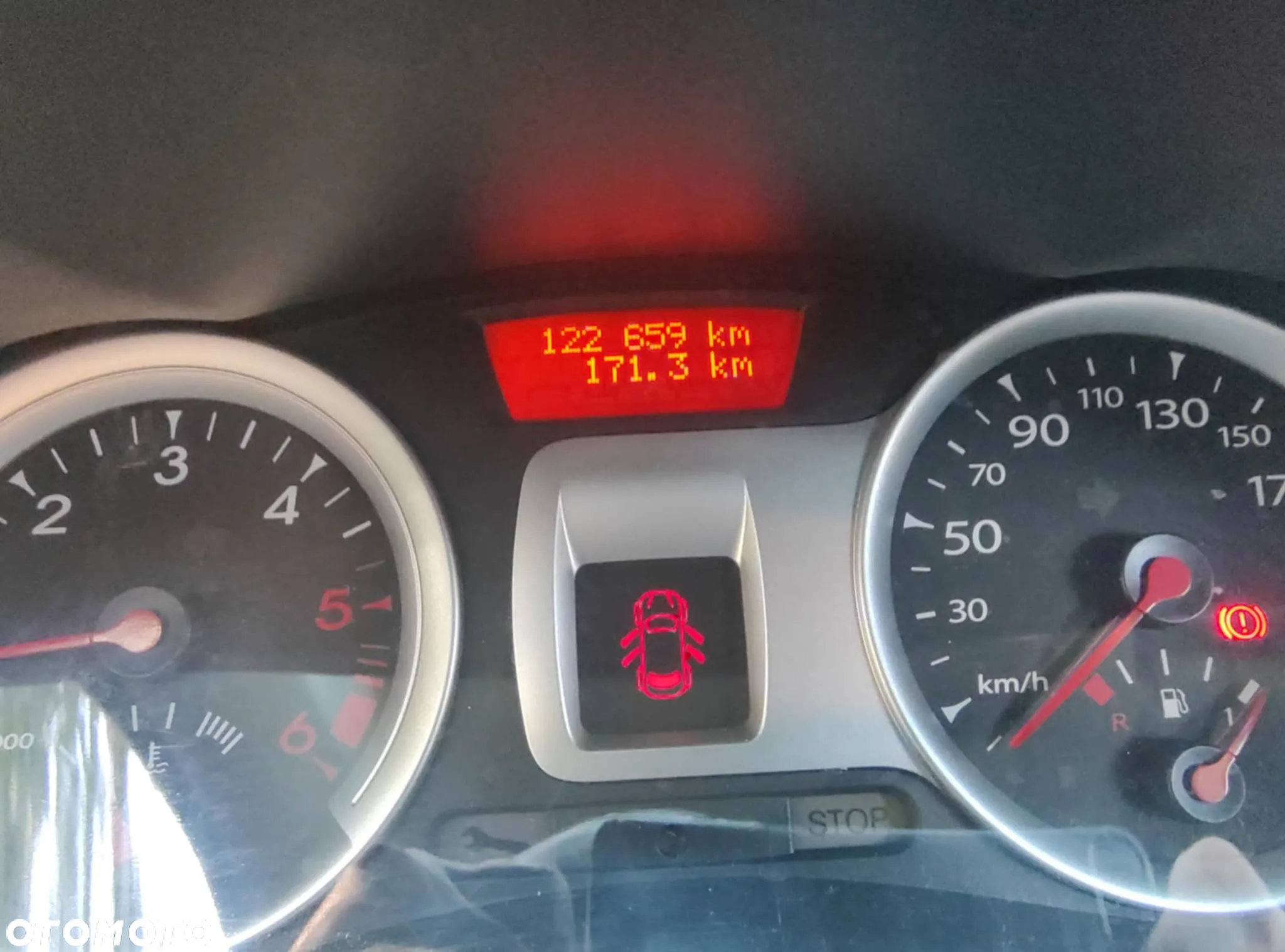 Renault Clio 1.5 dCi Authentique - 9