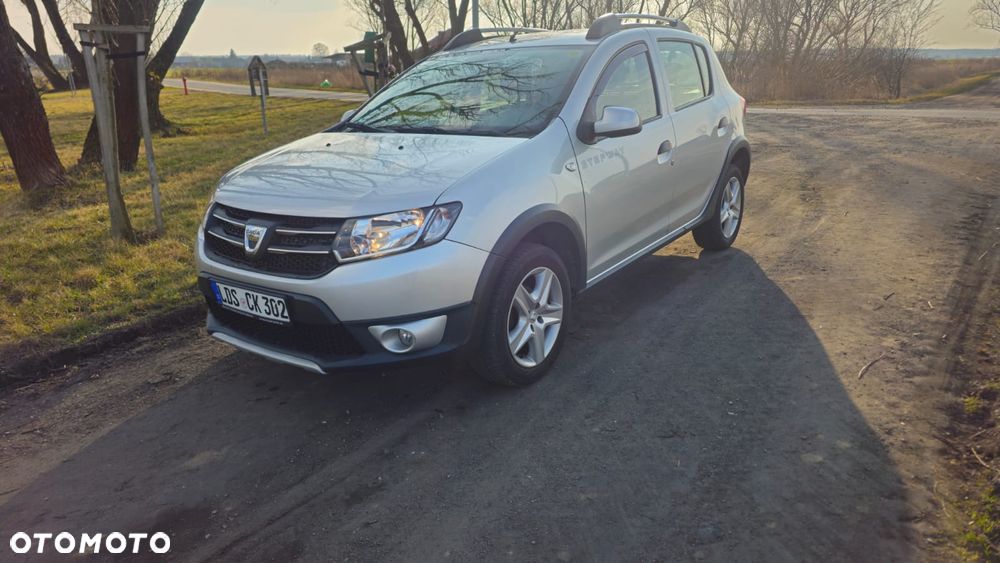 Dacia Sandero Stepway TCe 90 (S&S) Celebration - 17