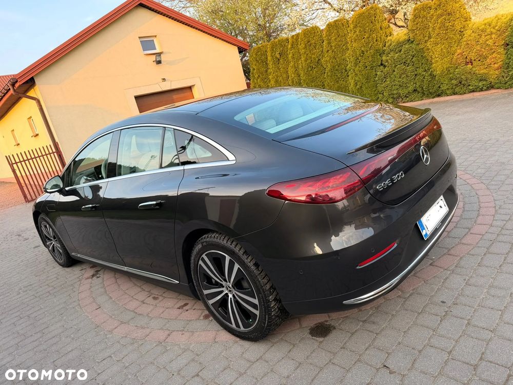 Mercedes-Benz EQE 300 90.5kWh Electric Art - 1