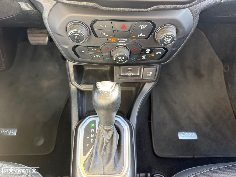 Jeep Renegade 1.6 MJD Limited DCT - 12