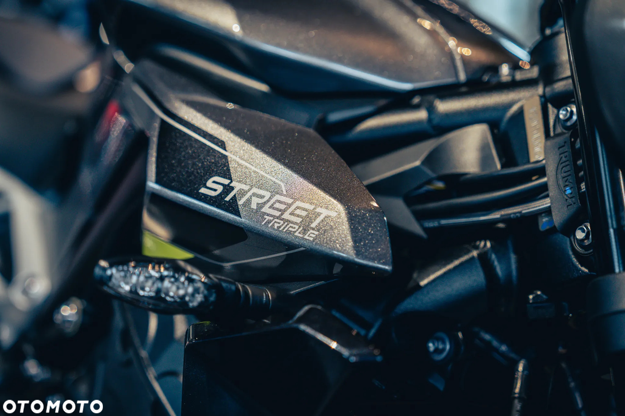Triumph Street Triple - 14