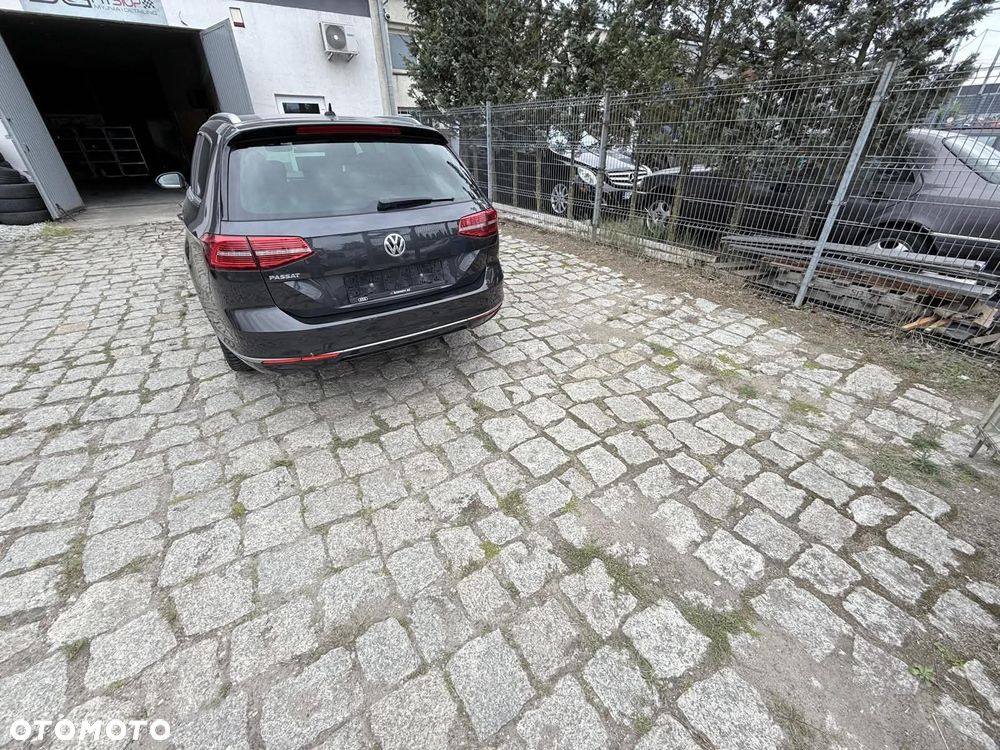 Volkswagen Passat - 18