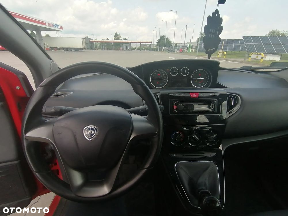 Lancia Ypsilon 1.2 8V Elefantino S&S - 13