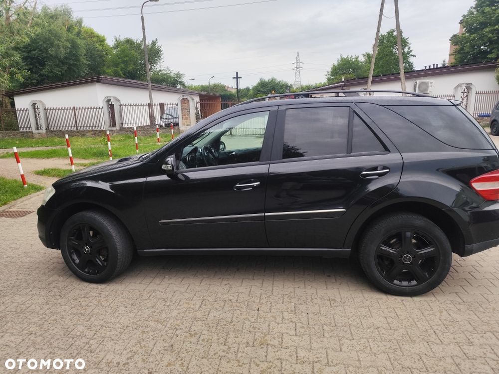 Mercedes-Benz ML - 4