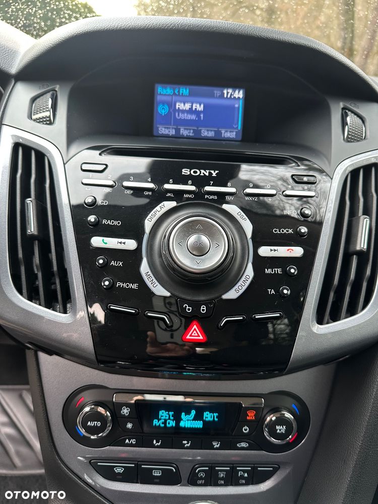 Ford Focus 1.0 EcoBoost STart-Stopp-System TITANIUM - 8