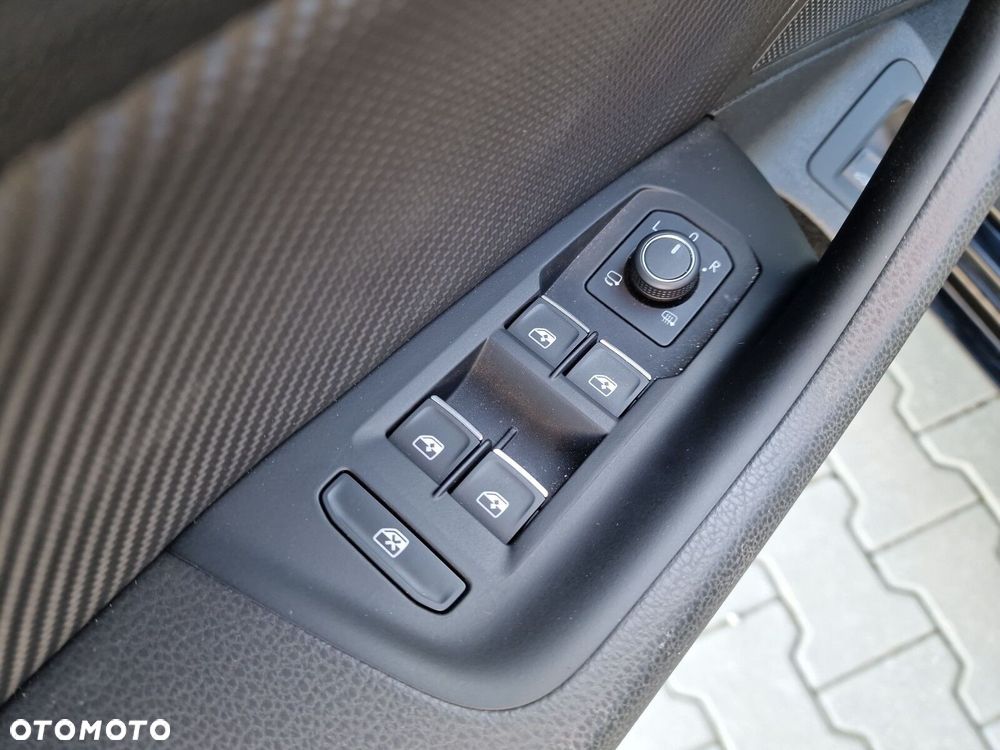 Volkswagen Arteon 2.0 TSI 4Motion R DSG - 27
