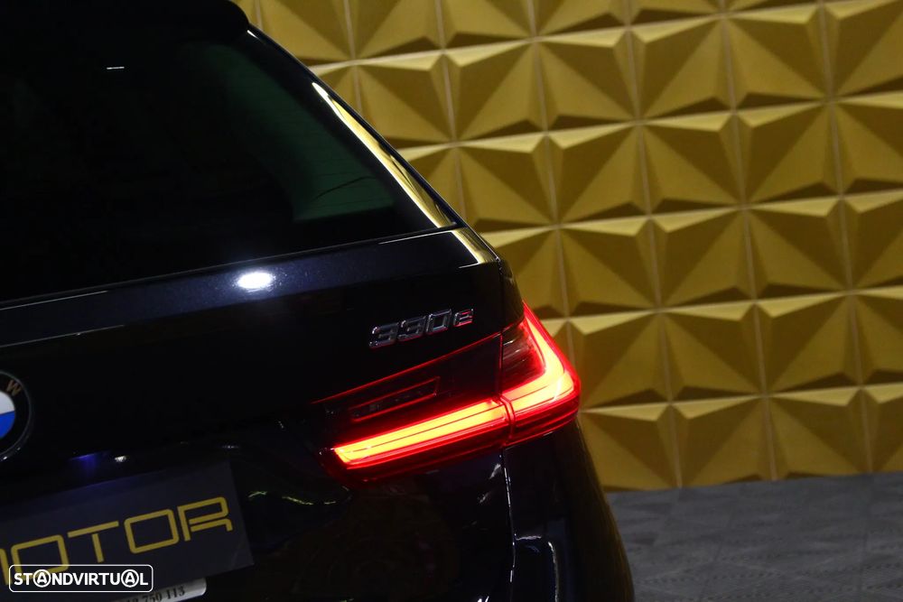 BMW 330 e Line Sport Auto - 14