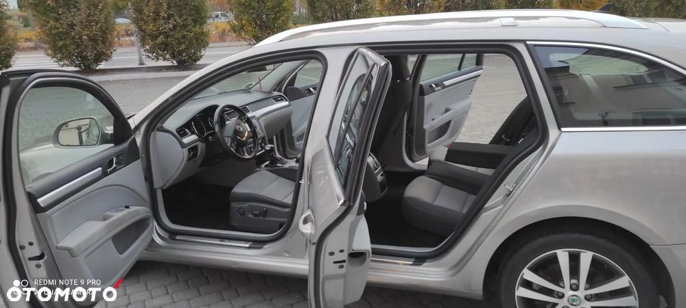 Skoda Superb 2.0 TDI Comfort DSG - 6