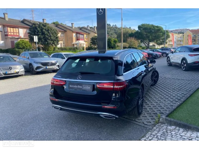 Mercedes-Benz E 220 d Avantgarde - 3