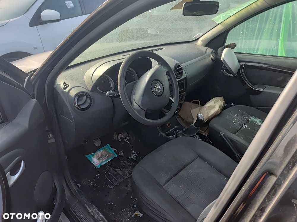 Dacia Duster 1.5 dCi Laureate 4x4 - 14