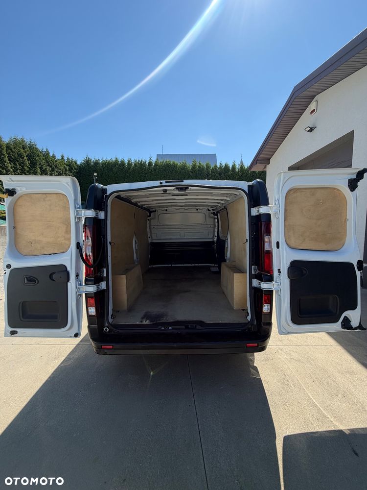 Renault Trafic Długi Blaszak L2H1 Renault Trafic Blaszak 2.0 - 9