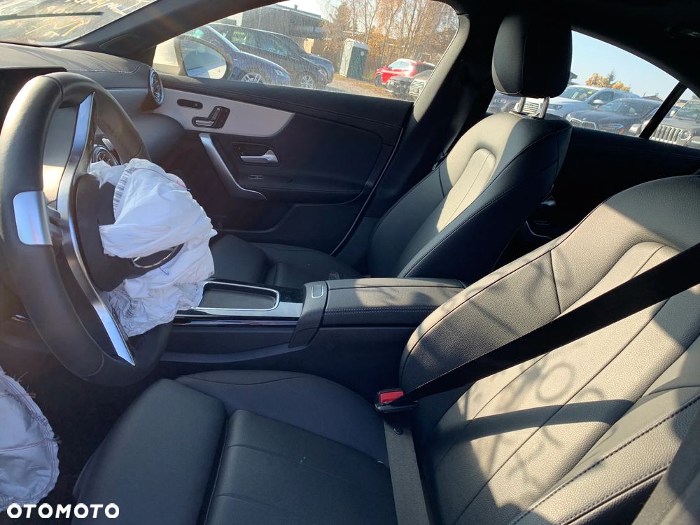 Mercedes-Benz CLA 250 4-Matic 7G-DCT - 14