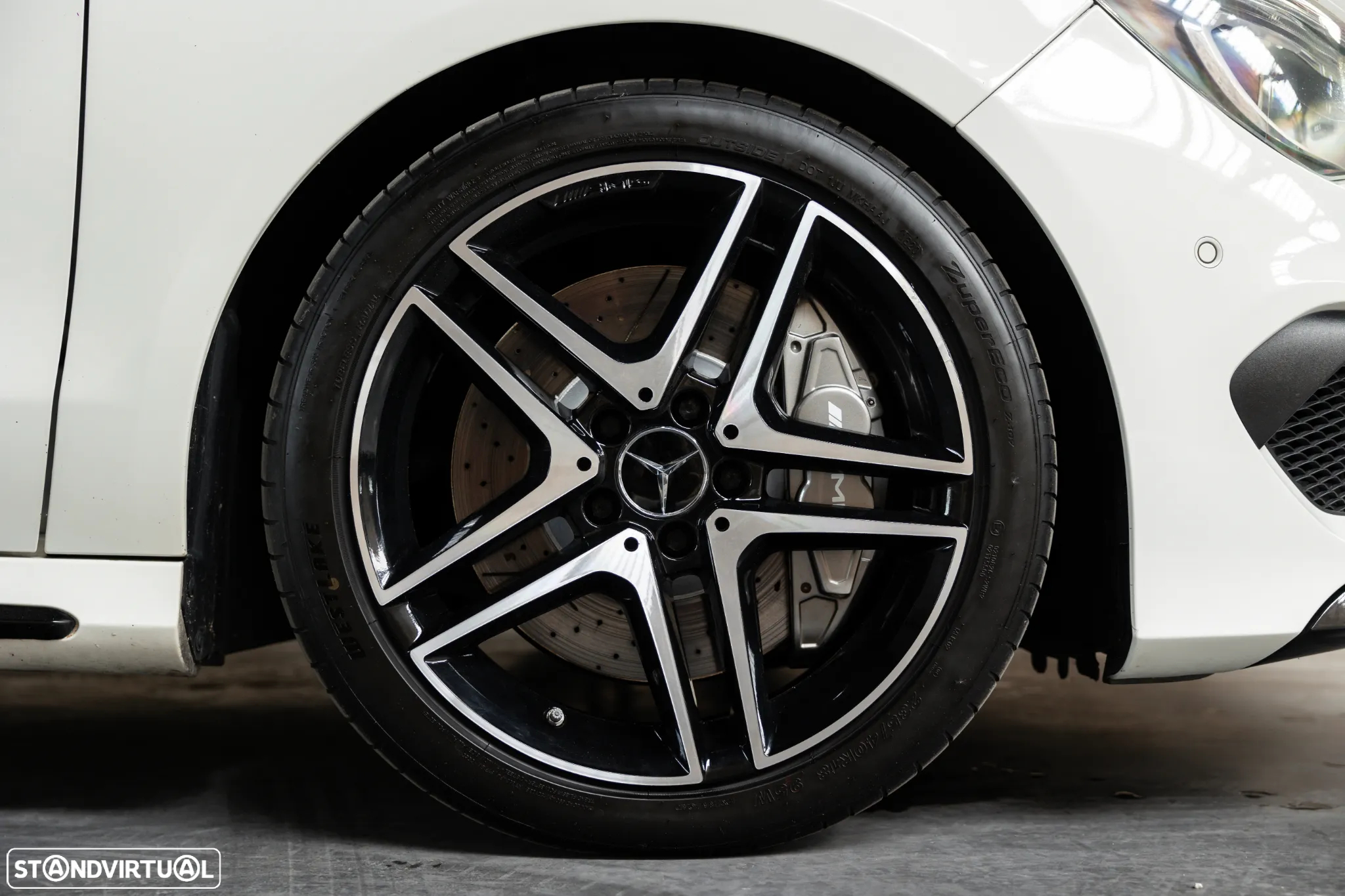Mercedes-Benz CLA 45 AMG - 20