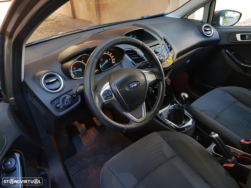 Ford Fiesta 1.6 TDCI Titanium - 13